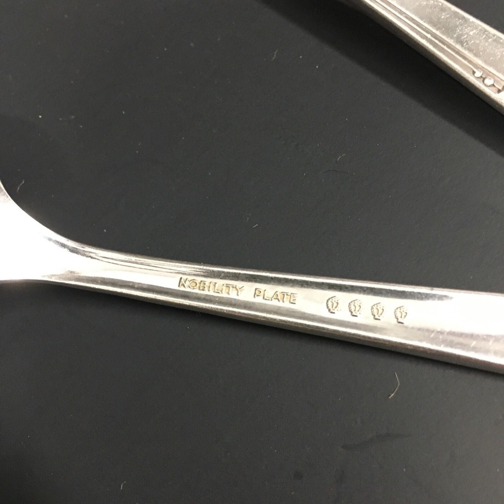 ONEIDA NOBILITY CAPRICE SILVER-PLATED Salad Forks SERVICE FOR 7 - Picture 4 of 4
